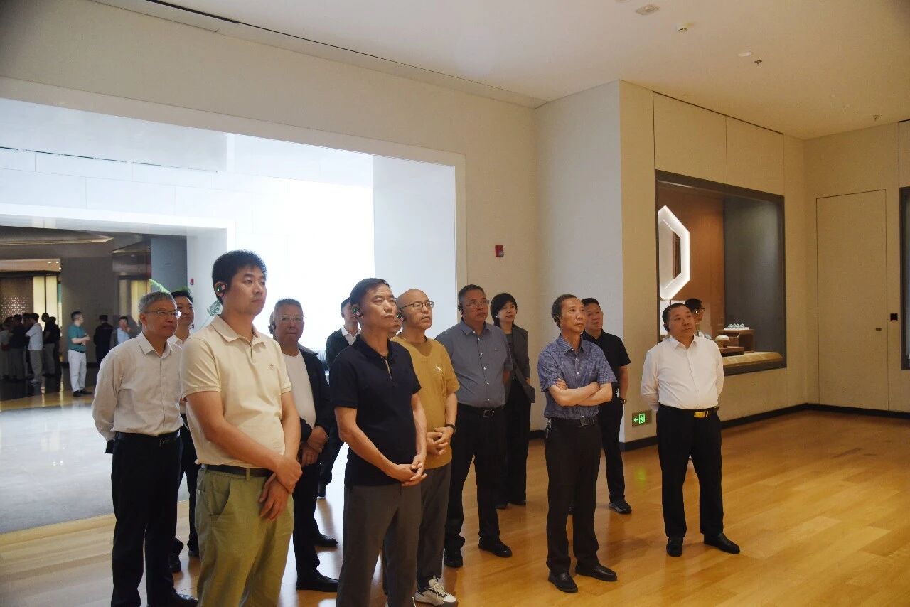 淮安市淮商文化研究会一届四次理事会暨苏州考察学习座谈会在苏州中设集团举行