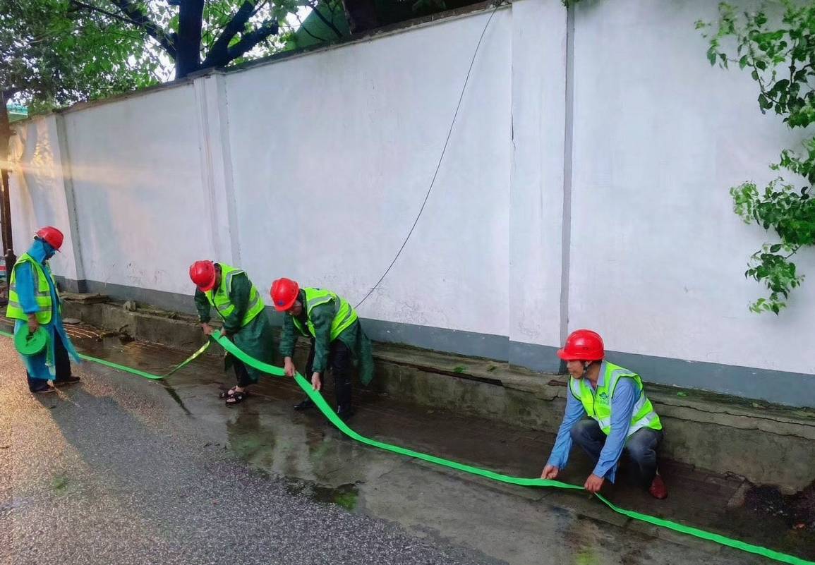 不惧风雨，向险而行|苏州中设集团“蒲公英党员先锋队”全力以赴攻坚台风“白海豚”