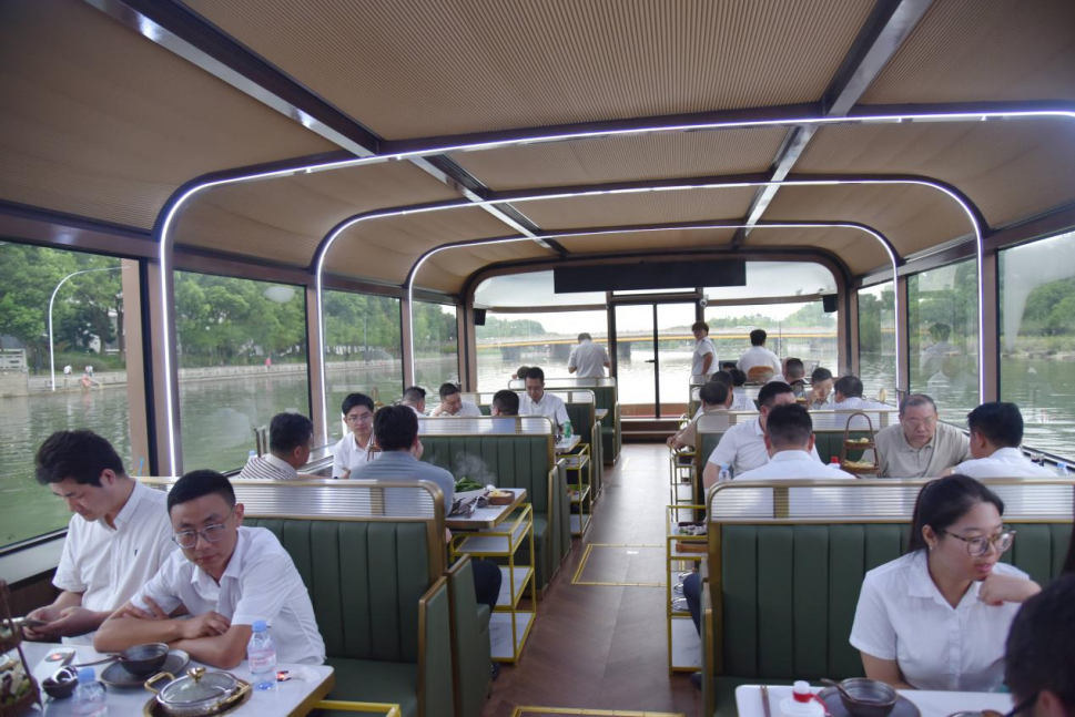 【游船围炉叙温情 并肩携手共前行】苏州中设集团召开实干争先奋进激励动员会 【游船围炉叙温情 并肩携手共前行】苏州中设集团召开实干争先奋进激励动员会